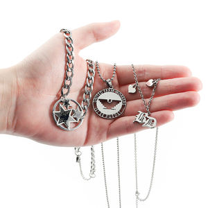 Collar personalizado de acero inoxidable con logotipo láser para hombre y mujer, collar con nombre de pareja - Product Image 5