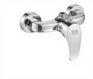 Robinet de <span class=keywords><strong>douche</strong></span> mural OUDU contemporain à poignée unique, finition laiton poli chromé, avec pommeau de <span class=keywords><strong>douche</strong></span> ovale en céramique à débit contrôlé - Product Image 2