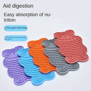 Fengrong Slow Food Plate <span class=keywords><strong>Pots</strong></span> Anti-Choke Silicone Pet Licking Mat Premium Pet Bowls & Feeders - Product Image 2