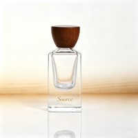 Vente en gros de flacons pulvérisateurs carrés en verre transparent de 30 ml, 100 ml, flacon de parfum avec bouchon en bois, flacon pulvérisateur de parfum de 50 ml avec boîte