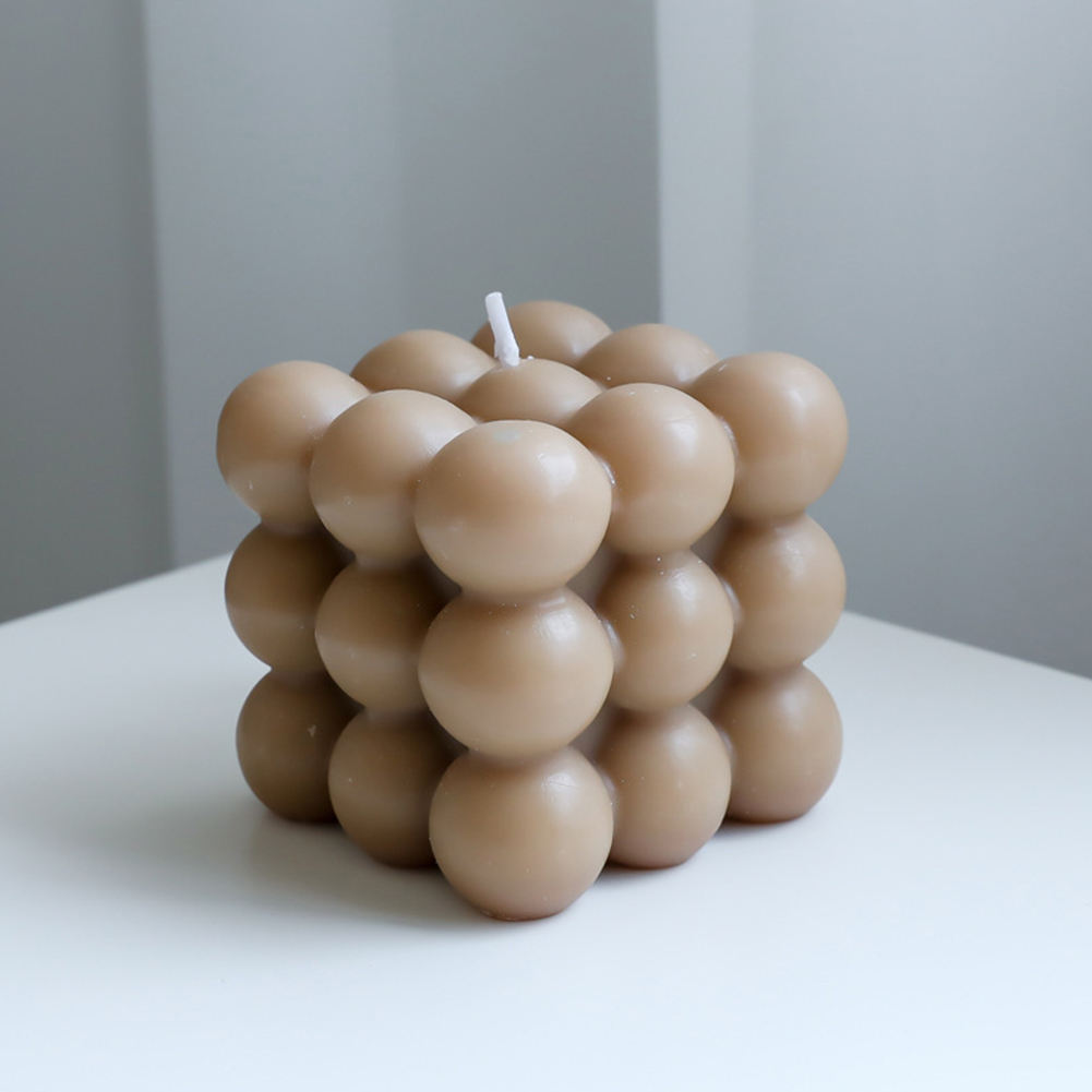 สีน้ำตาล