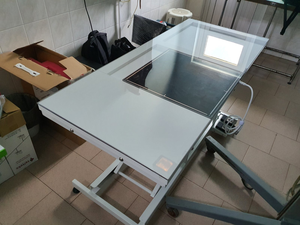 Mesa de Raio-<span class=keywords><strong>X</strong></span> Veterinário Elétrica AEOLUS 130x70x80cm para Cirurgia de Animais de Estimação com Embalagem em Caixa de Madeira - Product Image 4