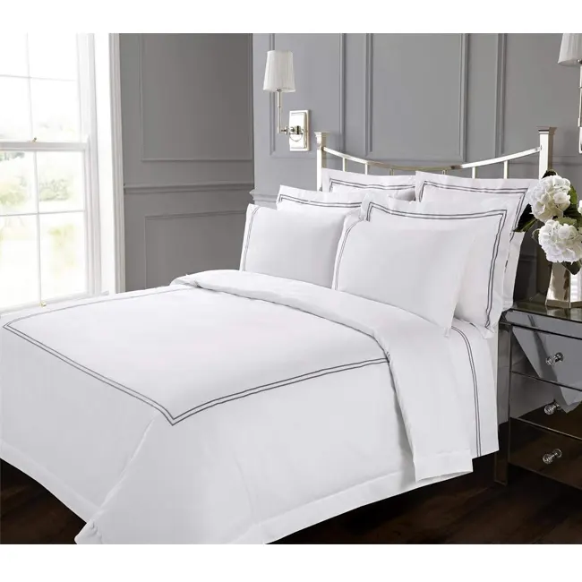 Wholesales 3 pcs Queen Size Embroidered Satin Bedspread king size chinese bedspreads quilt coverlet bedspread
