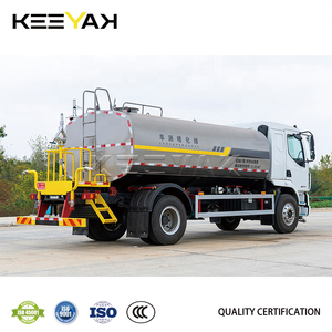 Camión <span class=keywords><strong>Cisterna</strong></span> Chino Dongfeng M3 <span class=keywords><strong>de</strong></span> <span class=keywords><strong>2000</strong></span> <span class=keywords><strong>Galones</strong></span> (7000 Litros), Camión <span class=keywords><strong>Cisterna</strong></span> <span class=keywords><strong>de</strong></span> <span class=keywords><strong>Agua</strong></span> para Obras <span class=keywords><strong>de</strong></span> Construcción, Camión <span class=keywords><strong>Cisterna</strong></span> <span class=keywords><strong>de</strong></span> <span class=keywords><strong>Agua</strong></span> con Aspersor <span class=keywords><strong>de</strong></span> 7 Toneladas - Product Image 4