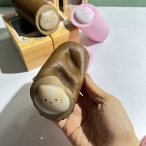 ของเล่นบีบแมวน่ารักแบบ Swiss Roll ทำจาก PU บีบแล้วคืนตัวช้า ช่วยคลายเครียด ของขวัญวันเกิดสำหรับเด็กและผู้ใหญ่ - Product Image 6