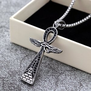 yunnique Pendentif croix Ankh rétro en acier inoxydable de style égyptien ancien avec ailes et motif œil pour hommes et femmes - Product Image 3
