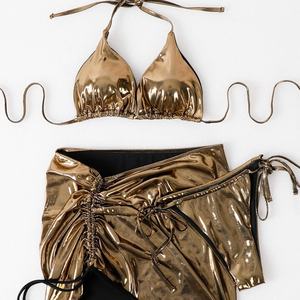 ชุดว่ายน้ำบิกินี่เมทัลลิกแบบใหม่สุดหรู ทรงสามเหลี่ยมผูกคอ สีทองโครม ชุดสามชิ้นพร้อมกระโปรง - Product Image 5