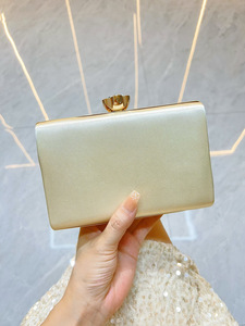 New Cross-border Socialite Silk Dinner <b>Clutch</b> Bag for Women's and Cheongsam Events Matching Dress Polyester Tanjing - Product Image 3