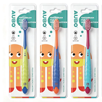 Brosse à dents manuelle ergonomique pour enfants, poils doux en PBT, logo personnalisé, manche en plastique, pour blanchiment des dents et soins bucco-dentaires à domicile, directement de l'usine
