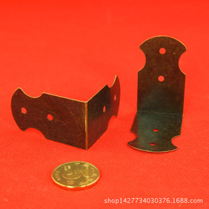 Bande de protection d'angle 43x25mm en acier au carbone pour meubles et boîtes en bois - Product Image 3