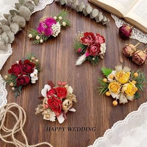 G206 Mini Bouquet da Sposa, Boutonniere per lo Sposo, Decorazione Boho, Mini Bouquet di Fiori Secchi, Corsage da Polso, Fiori per Matrimonio - Product Image 1