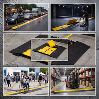 Rampe de câbles modulaire à 5 canaux en TPU conforme ADA, à emboîtement, pour événements scéniques