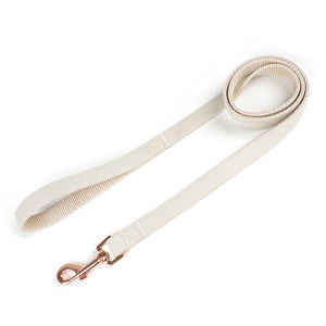 Arnés de diseño personalizado para perro, conjunto de <span class=keywords><strong>Collar</strong></span> a juego, Bandana de neopreno Reversible y correa - Product Image 5