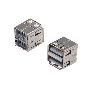 Conector USB 2.0 Tipo-A Hembra con Brida, Diseño Vertical Extendido de 14.2mm sin Postes de Montaje, Aislante Blanco para Montaje en PCB - Product Image 1