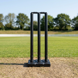 Ensemble de souches de cricket en plastique noir avec logo personnalisé avec 3 souches, 2 bélières, 1 base avec votre propre conception sur les souches de cricket de guichet - Product Image 2