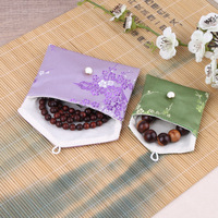 Recyclable Petit Satin Soie Brocart Broderie Bijoux Pochette Sac Style Chinois avec Bouton pour Écologique Emballage Cadeau