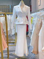 Blanc Mature Lady Tempérament Mode Deux Pièces Ensemble, 2025 Printemps et Automne Nouvelle Élégante Taille Florale Collection Costume Robe