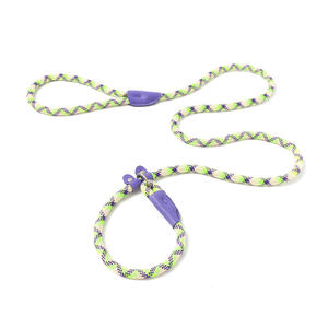 Correa de cuero de lujo de calidad superior personalizada para perros, correa de poliéster fuerte de dos cabezas para perros para caminar al aire libre y correr - Product Image 2