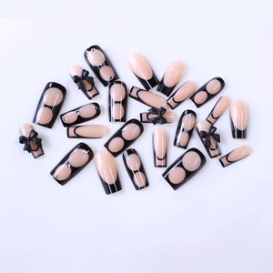 Unghie Finte Lunghe Nere Stile Gotico Sexy con Fiocco Circolare e Strass, Vendita all'Ingrosso con Confezioni OEM/ODM - Product Image 4