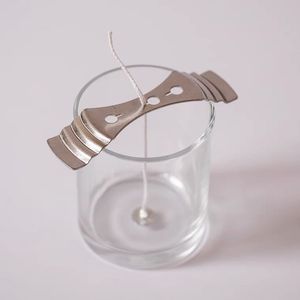 Offre Spéciale 3 mèches en acier inoxydable et verre bougeoir porte-<span class=keywords><strong>mèche</strong></span> en <span class=keywords><strong>métal</strong></span> pour la fabrication de bougies efficaces accessoires de parfum - Product Image 1