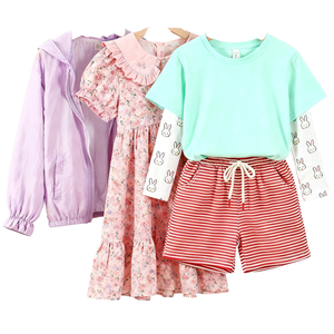 Ventes en gros de vêtements pour enfants unisexes décontractés d'été, ensembles de vêtements en coton imprimés de dessins animés, expédition aléatoire - Product Image 1