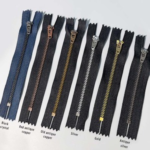 Personnalisé 4 # Y Dents 304 Dents en acier Serrure automatique Fermeture à glissière à extrémité fermée - Product Image 5