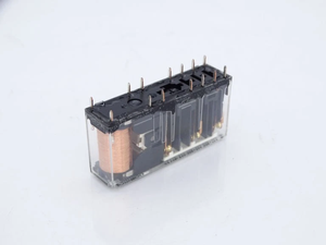 Relé de Seguridad G7SA-4A2B 24VDC 6A 24VDC 14 Pines - Product Image 3