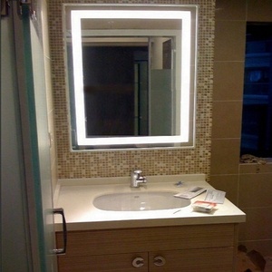 Miroir de salle de bain moderne noir illuminé avec lumière réglable - Product Image 5