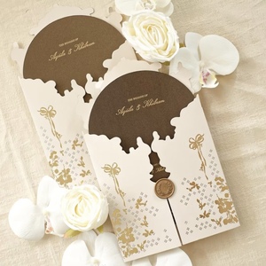 Juego de Tarjetas de Invitación de Boda con Impresión Tipográfica de Lujo, Corte Láser, Papel Dorado, Diseño Floral, Invitación de Boda Personalizada con Arco - Product Image 1