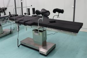 โต๊ะผ่าตัดระบบไฟฟ้าไฮดรอลิก C-ARM/X-RAY 503-D2 สำหรับใช้ทางการแพทย์ วัสดุโลหะ - Product Image 3