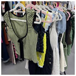 Camiseta al por Mayor de Fábrica para Mujer, Ropa Usada de Alta Calidad, Ropa de Mujer, Entrega Aleatoria, Paquete de Ropa de Verano - Product Image 1