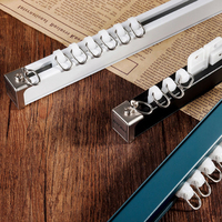 Rail de rideau en aluminium moderne de luxe personnalisé en gros, simple ou double, silencieux, avec glissières fluides pour projets résidentiels et hôteliers