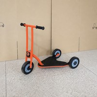 Triciclo de Juguete, Personalización de Equipamiento para Guarderías y Parques Infantiles