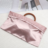 Pochette à poussière en satin avec cordon de serrage, logo personnalisé Offre Spéciale, emballage cadeau souple, paquet de cheveux en satin, perruque, pochette à poussière en tissu de soie