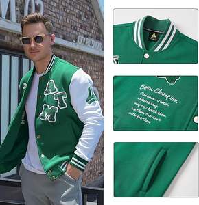 Chaqueta Varsity Personalizada para Hombre, Estilo Urbano, con Parches, Chaqueta Bomber Verde de Béisbol con Bordado Chenille - Product Image 3