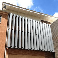 Store vertical moderne en aluminium à revêtement poudré personnalisé pour décoration murale extérieure, économie d'énergie, durable, pare-soleil