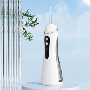 0728 Irrigador Bucal Portátil con Logotipo Personalizado Tipo-C, Limpiador Dental con 3 Modos y Columna Precisa de 0.6mm para Viajes - Product Image 1