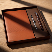Lot de carnets professionnels en gros, couverture rigide en cuir PU marron, reliure cousue, couverture en tissu/PP, stylo offert, logo personnalisé, directement de l'usine
