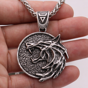 Collar de la serie Witcher, exquisito juego de rol de acción, colgante de cabeza de Lobo, collar, regalos de joyería para entusiastas de los Juegos - Product Image 2