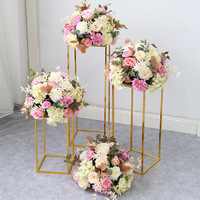 Vase à fleurs rectangulaire en métal doré Y-Q029, support à fleurs pour mariage, centre de table pour fête de mariage, chemin de table LED