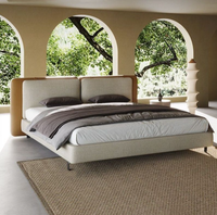 Chambre à coucher de villa haut de gamme minimaliste italienne, lit de luxe léger