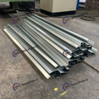 Machine de formage à froid pour rayonnages d'entrepôt personnalisables, étagères métalliques robustes de haute précision, fabriquées en Chine