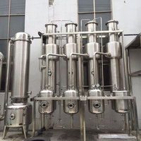 Équipement de concentration et d'extraction d'huiles essentielles