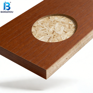 Panneaux muraux en bois à prix compétitif, panneaux <span class=keywords><strong>OSB</strong></span> 18 mm <span class=keywords><strong>OSB</strong></span> <span class=keywords><strong>2</strong></span> pour l'aménagement et la rénovation d'intérieurs commerciaux - Product Image 2