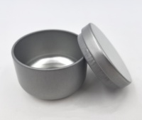 Boîte en métal ronde mini portable de 50 ml en fer blanc recyclable avec revêtement alimentaire pour bougies, idéale pour les déplacements