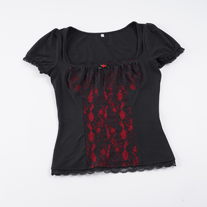 Haut pour femme en maille noire respirant, style gothique, avec bordure en dentelle contrastante, col carré, manches courtes bouffantes, longueur standard, idéal pour l'été - Product Image 2