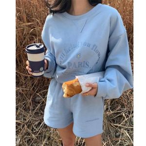 Conjunto Deportivo Casual de Dos Piezas para Mujer, Diseño Sólido para Estar en Casa, Sudadera de Felpa de Algodón con Bordado y Pantalones Cortos - Product Image 3