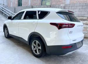 Jetour X70M 1.5T Manual Edición "Partner" Usado - Product Image 2