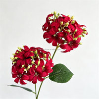 L-308 Vente en gros de fleurs artificielles en soie de la série Bourgogne, fleurs décoratives rouges artificielles pour l'arrangement de la décoration de mariage