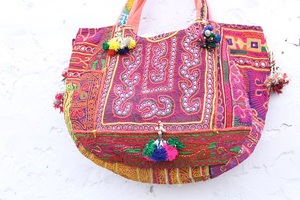 Bolsos de Lona Estilo Boho Banjara Indios 2026 con Cierre de Cremallera, Impermeables, Forma Personalizable, Bordado Tribal y Trabajo con Espejos - Product Image 2